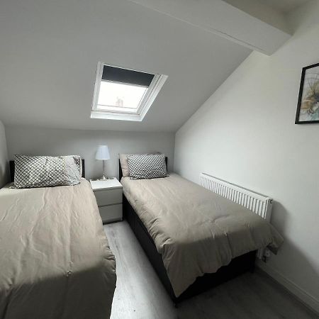 Ryan Air I Bnb - Lfc Apartments Ливерпуль Экстерьер фото