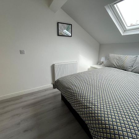 Ryan Air I Bnb - Lfc Apartments Ливерпуль Экстерьер фото