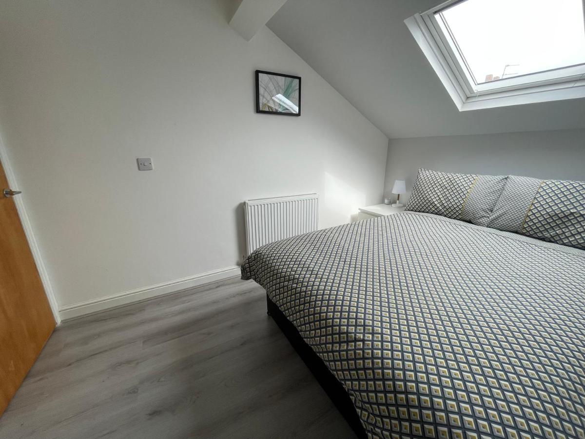 Ryan Air I Bnb - Lfc Apartments Ливерпуль Экстерьер фото