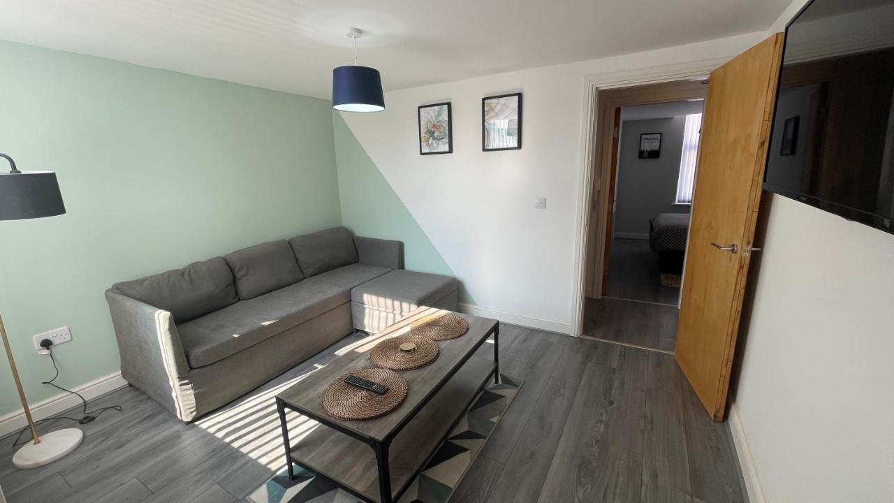 Ryan Air I Bnb - Lfc Apartments Ливерпуль Экстерьер фото