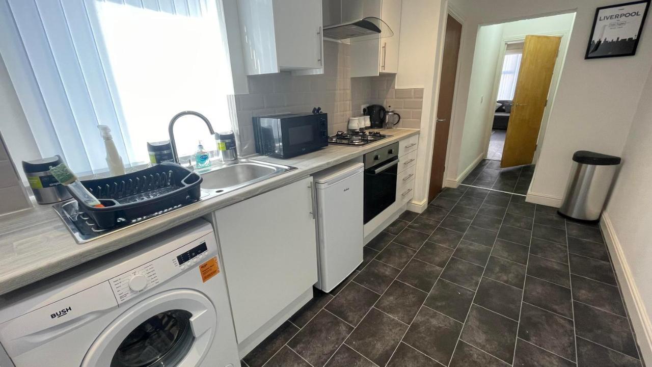 Ryan Air I Bnb - Lfc Apartments Ливерпуль Экстерьер фото